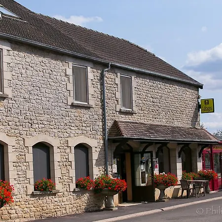 Hotel Logis Des 3 Jumeaux
